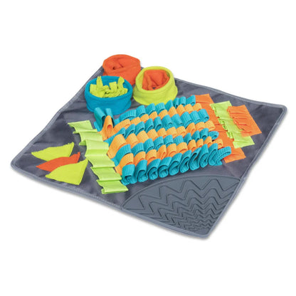 Messy Mutts Square Forage/Snuffle Mat plus Lick Mat, 16" x 16"