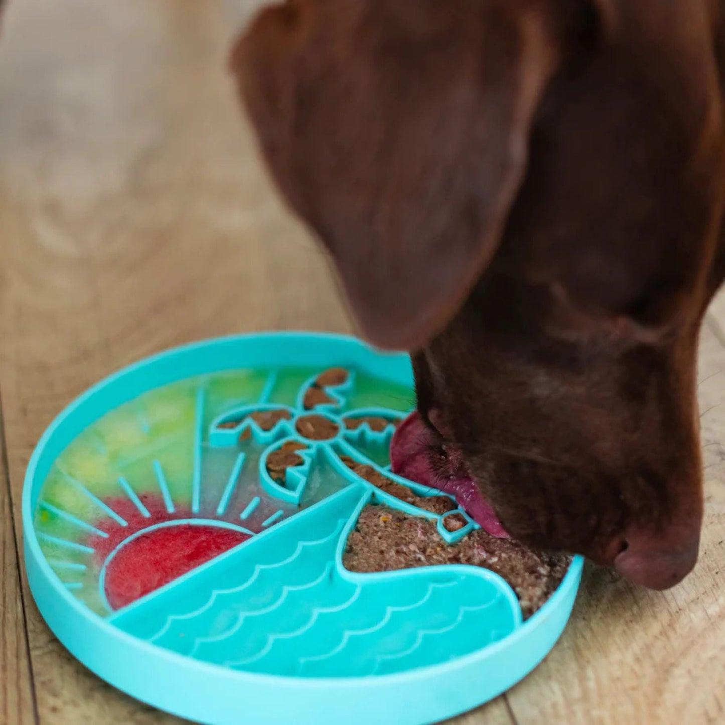 Beach Scene 8" Silicone Therapeutic Dog Lick Bowl-Interactive Dog Feeder