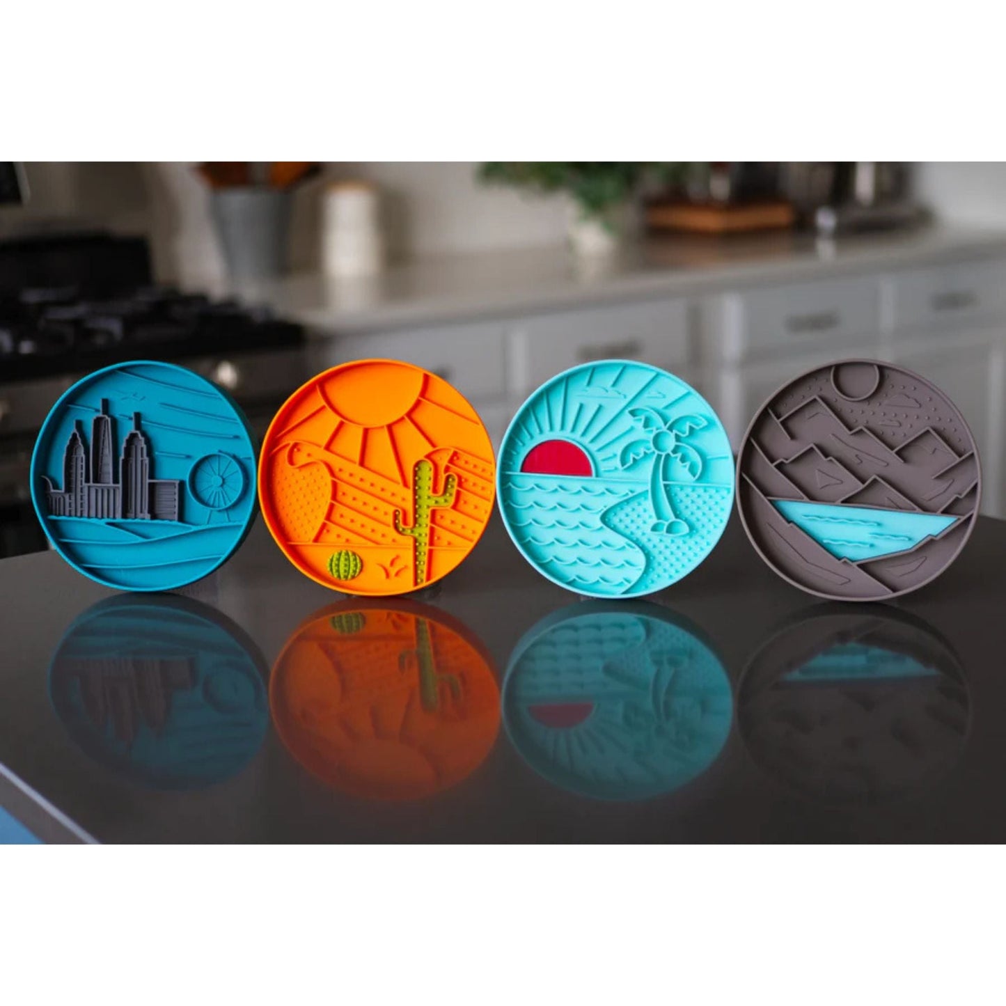 Desert Scene 8" Silicone Therapeutic Dog Lick Bowl-Interactive Dog Feeder